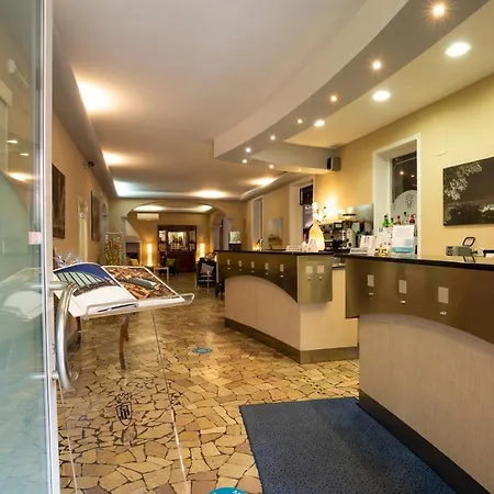 Hotel La Terrazza 2*