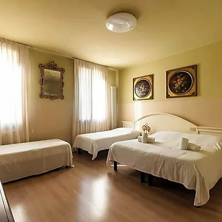 La Terrazza Hotel 2*
