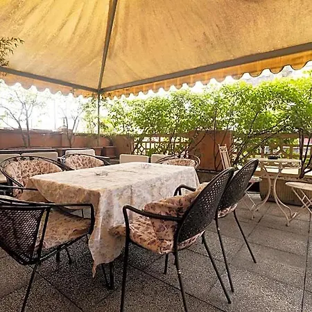 ホテル La Terrazza 2*